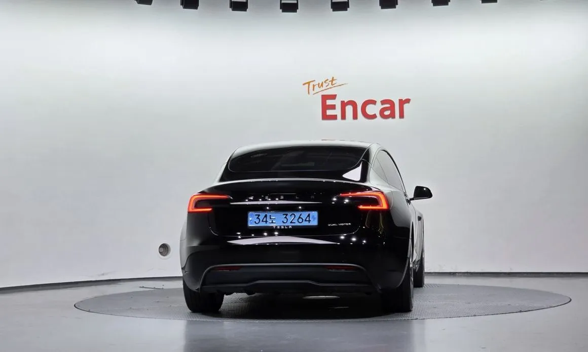 Tesla Model 3 — фото 3