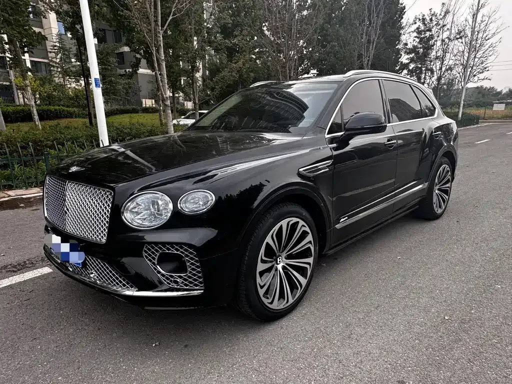 Bentley Bentayga PHEV — фото 1