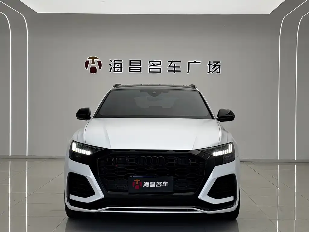 Audi RS Q8 — фото 2