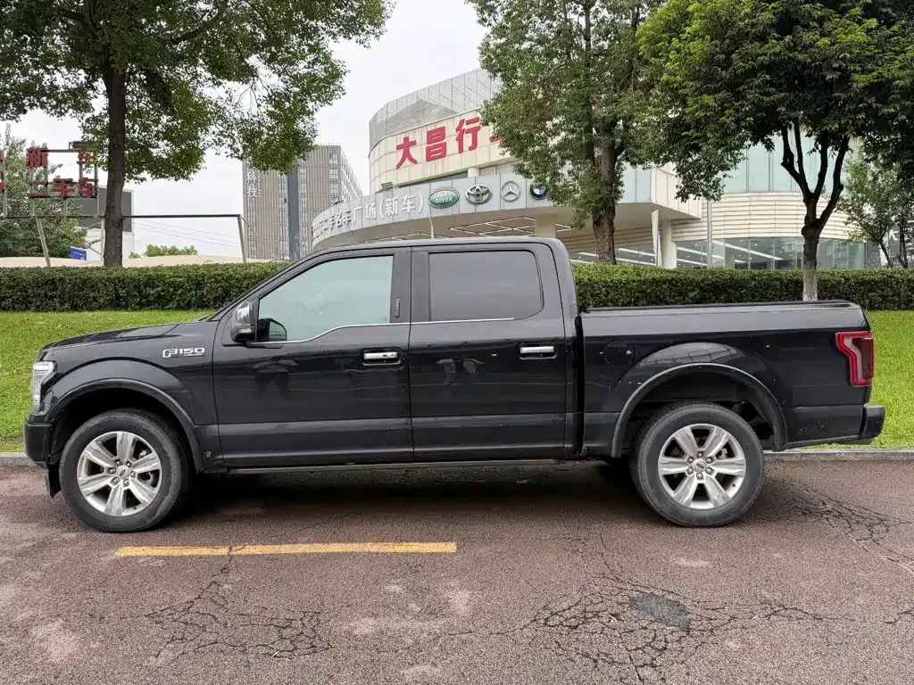 Ford F-150 Raptor — фото 5