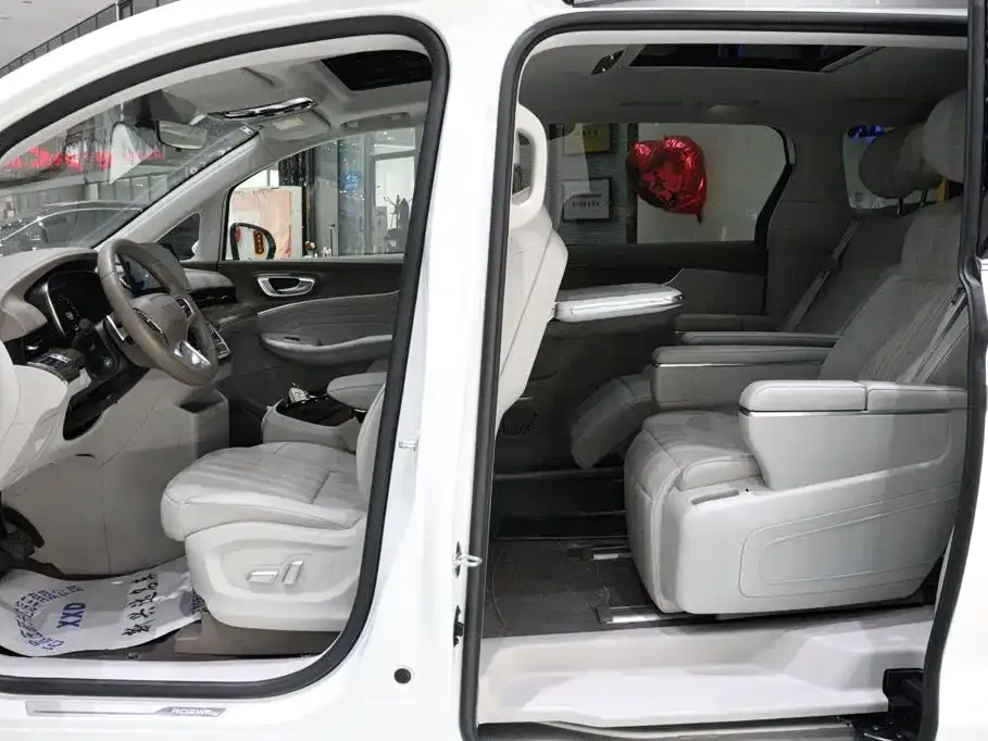 Roewe iMAX8 — фото 9