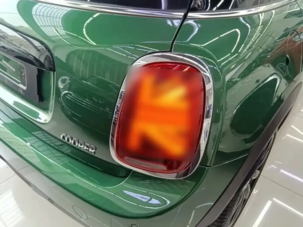 MINI Cooper (3-door) — фото 1