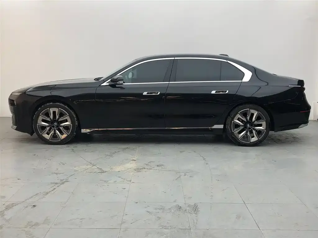 BMW 7 Series — фото 5