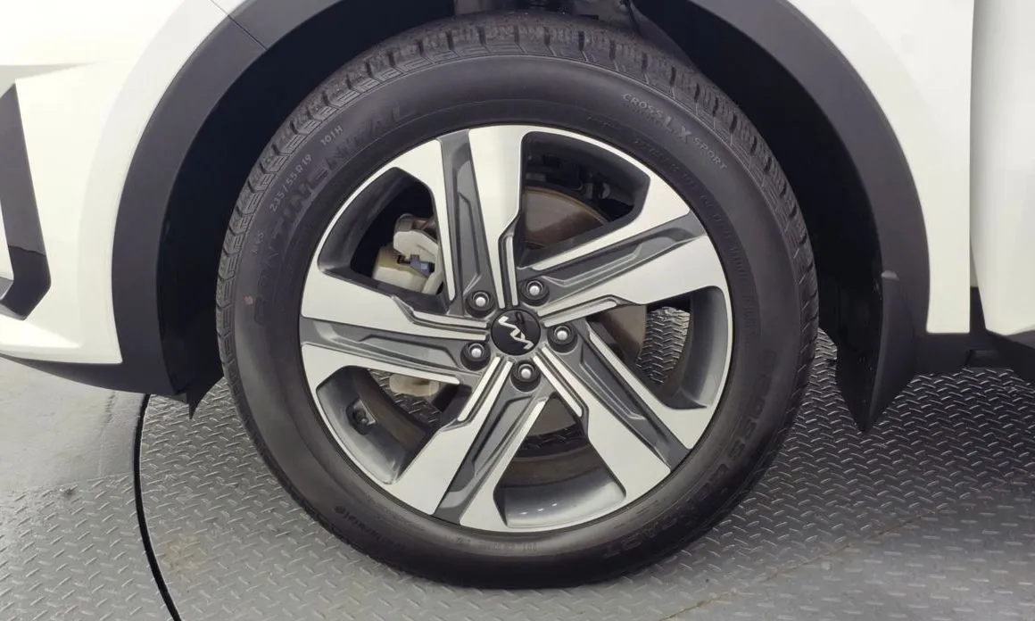 Kia Sorento — фото 8