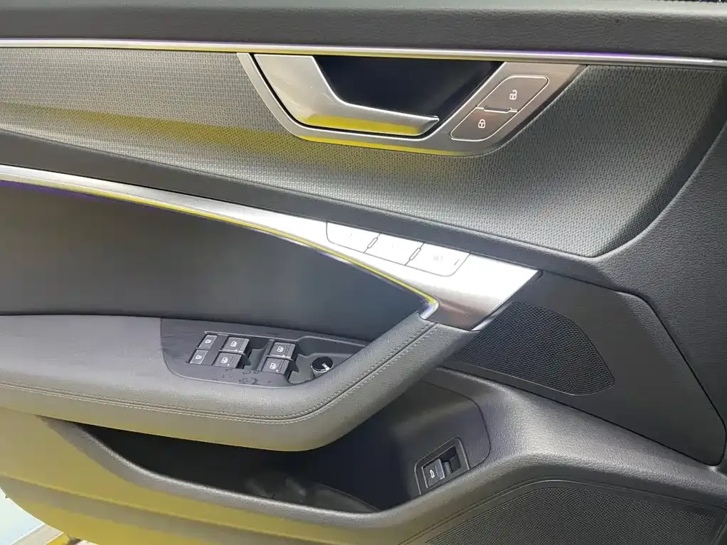 Audi A6 (Import) — фото 3