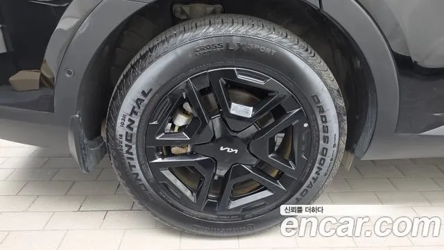 Kia Sorento — фото 8