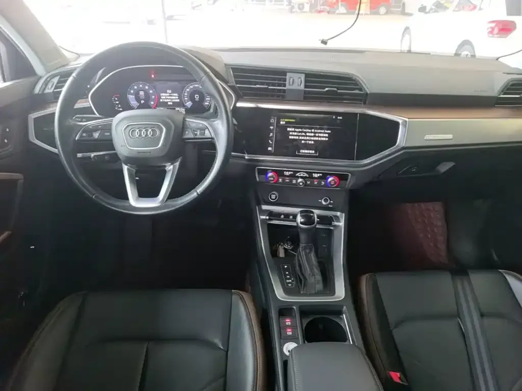 Audi Q3 — фото 5