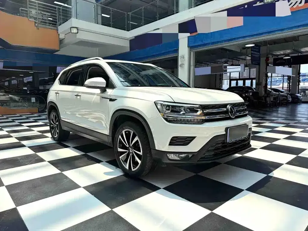 Volkswagen Tharu — фото 4