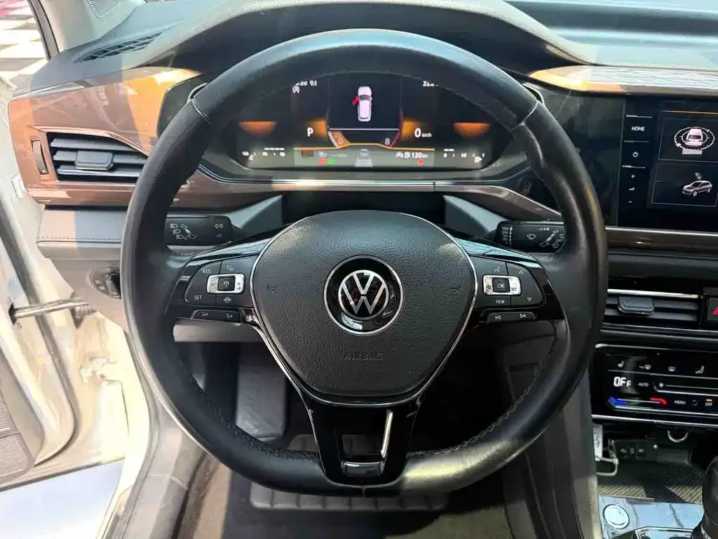 Volkswagen Tharu — фото 9