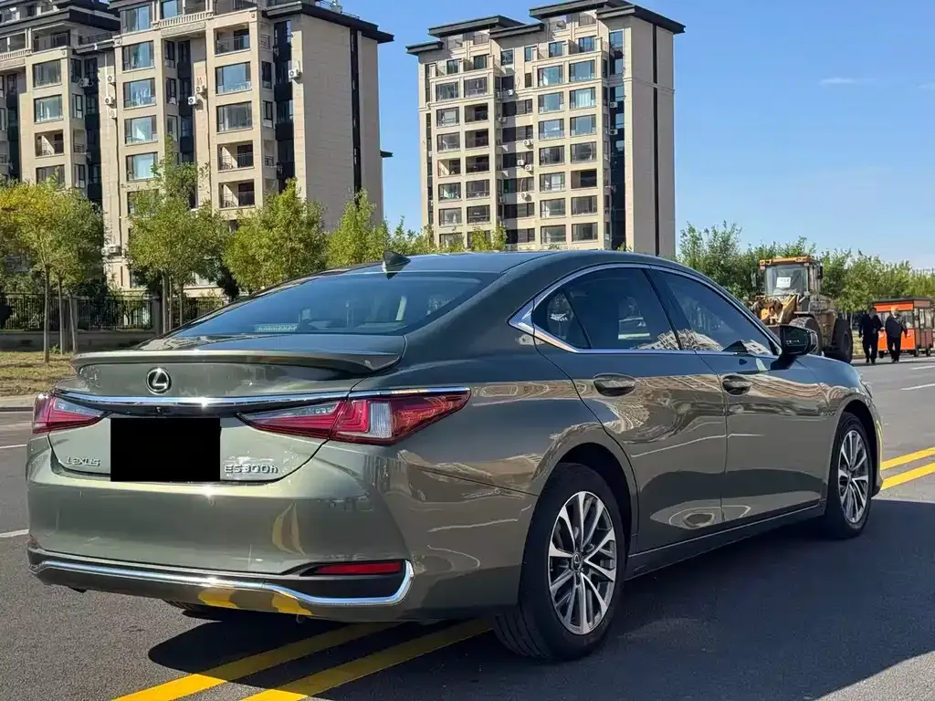 Lexus ES — фото 3