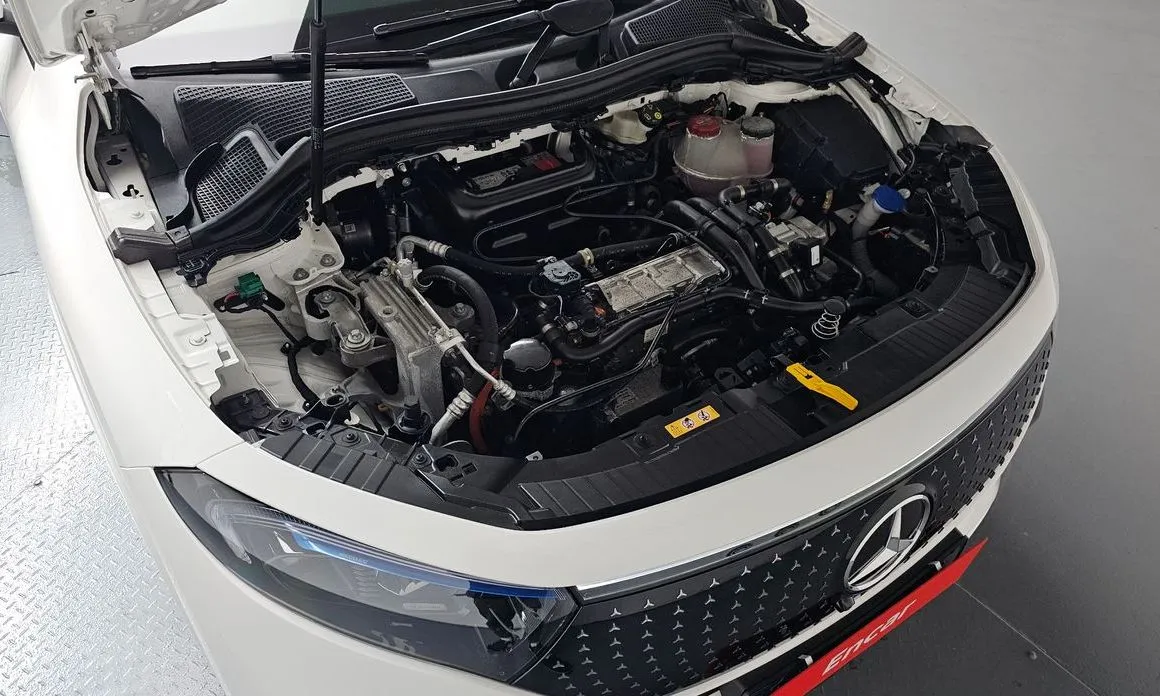 Mercedes-Benz EQA — фото 10