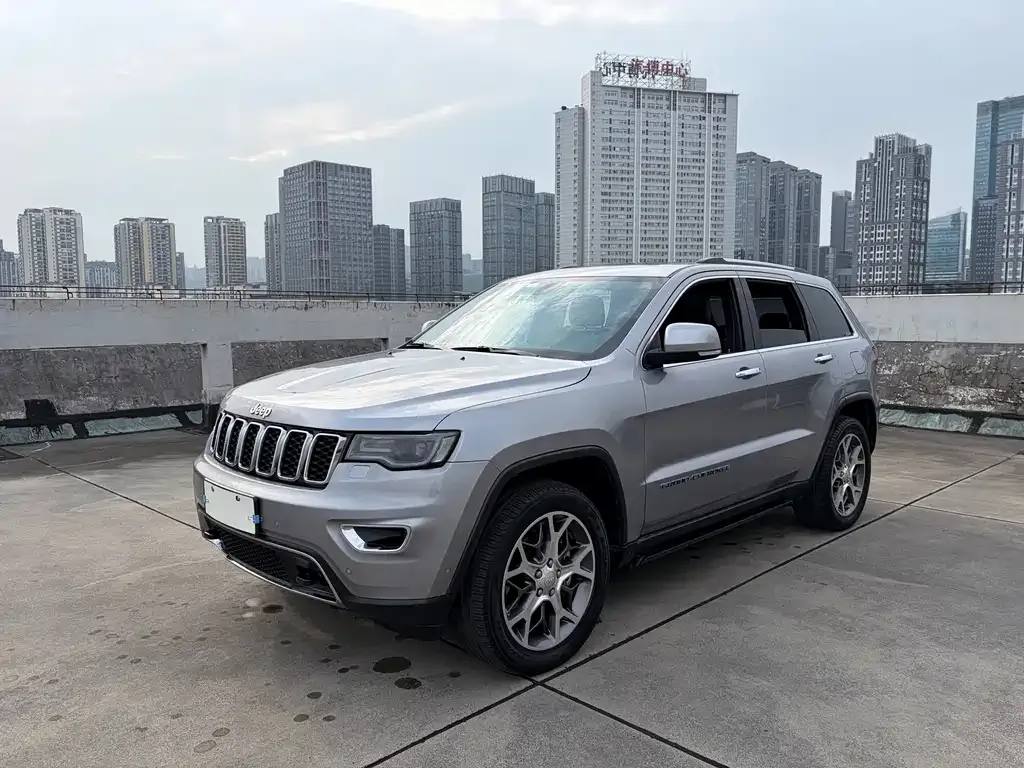 Jeep Grand Cherokee (Import) — фото 1