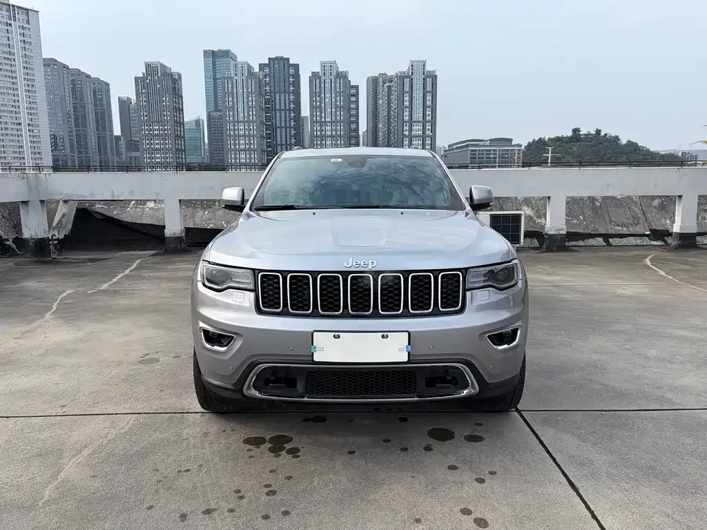 Jeep Grand Cherokee (Import) — фото 5