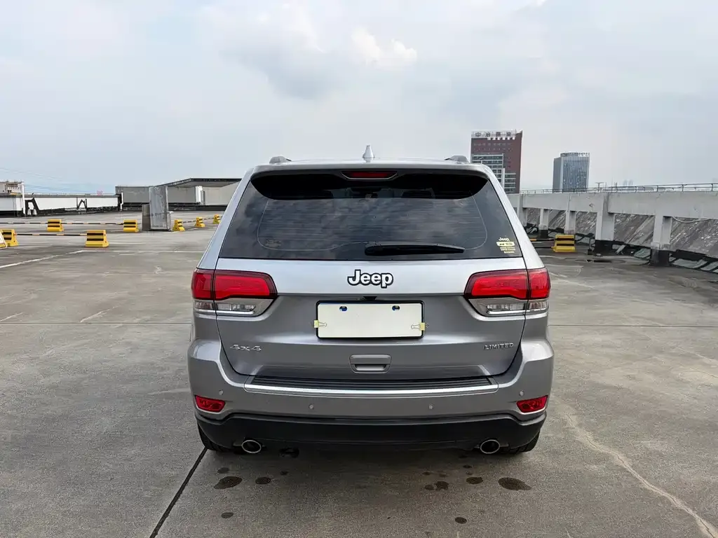 Jeep Grand Cherokee (Import) — фото 4