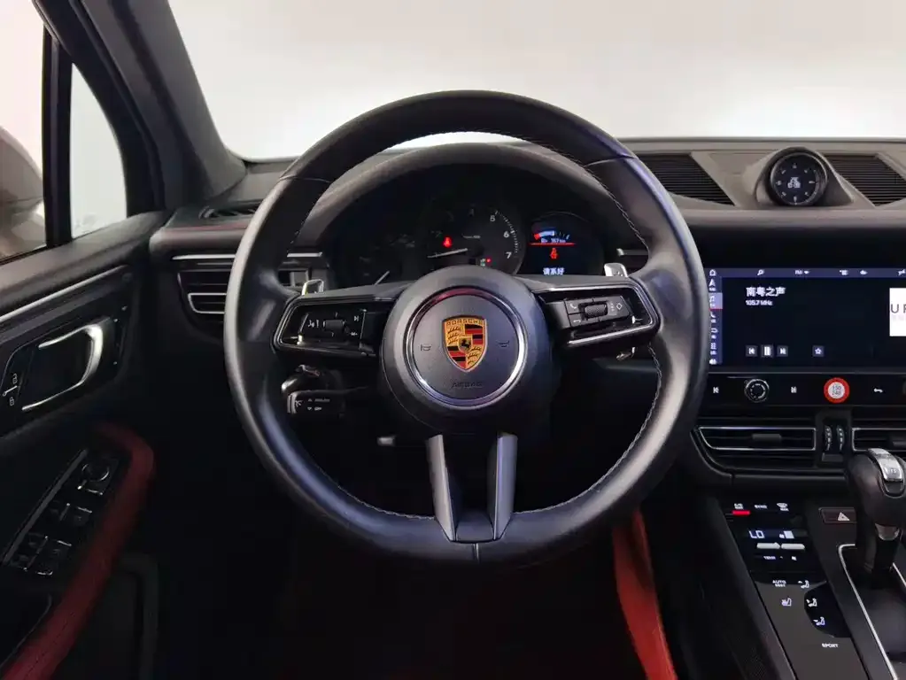 Porsche Macan — фото 4