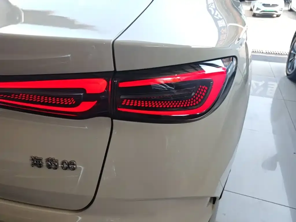 BYD Seal 06 — фото 3