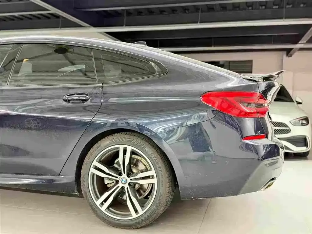 BMW 6 Series GT — фото 9