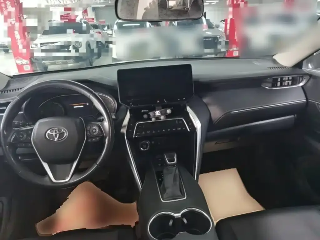 Toyota Harrier — фото 5