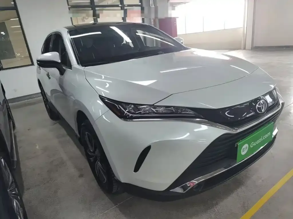Toyota Harrier — фото 4