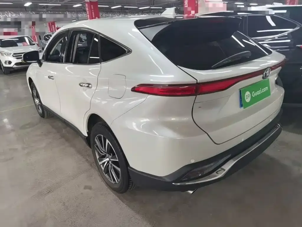 Toyota Harrier — фото 6
