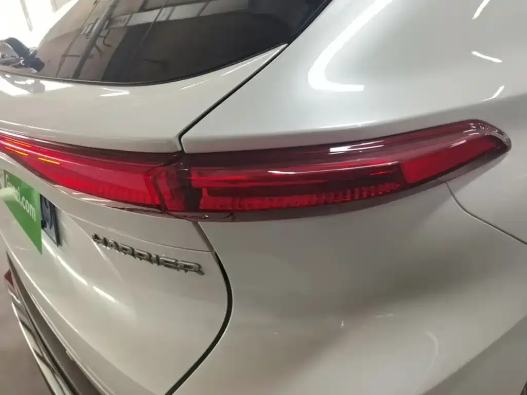 Toyota Harrier — фото 10