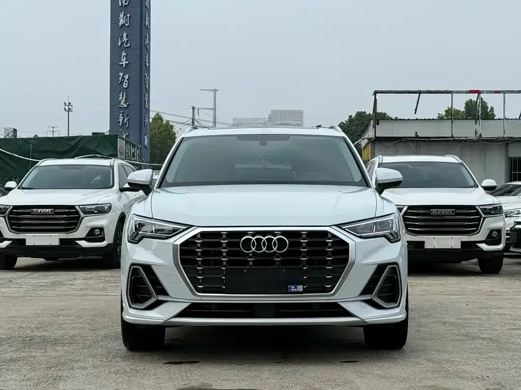 Audi Q3 — фото 4