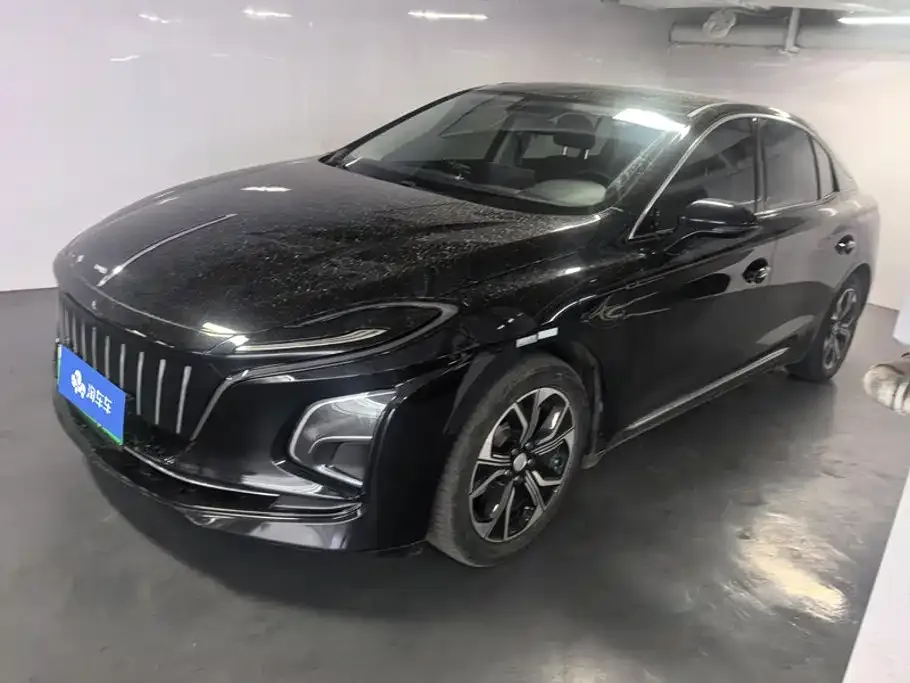 Hongqi E-QM5 — фото 1