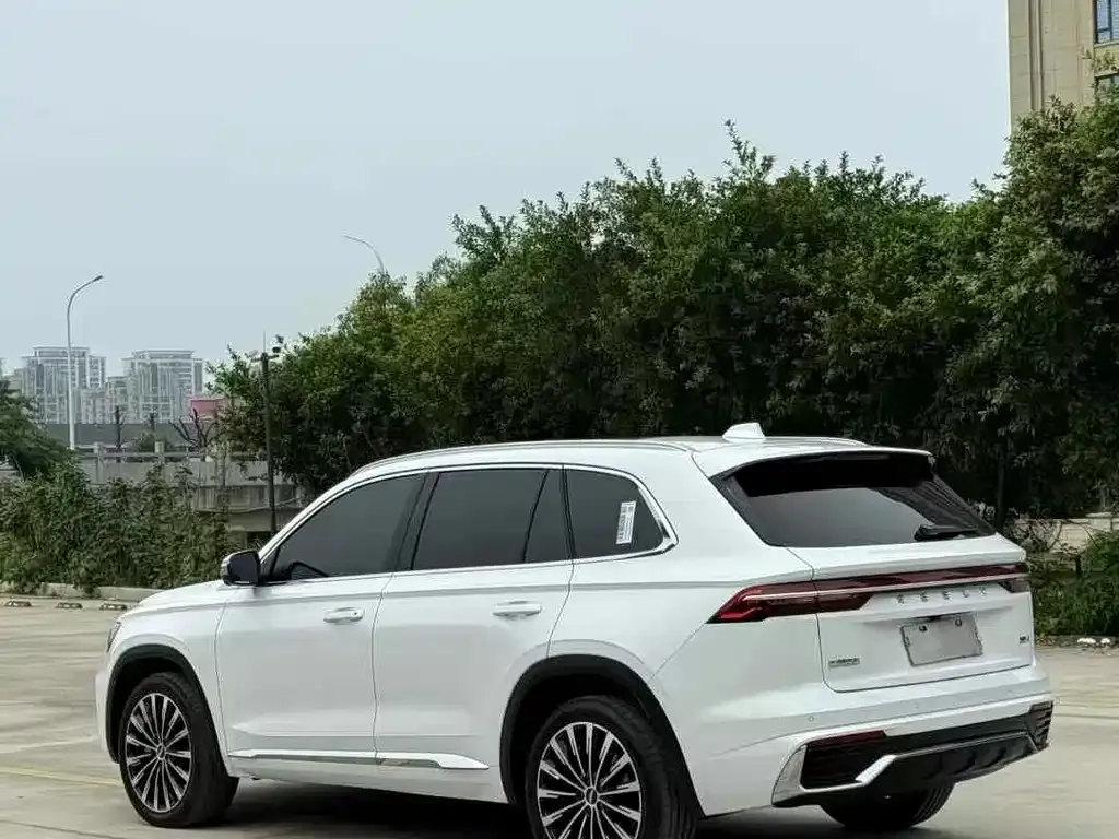 Geely Xingyue L — фото 6