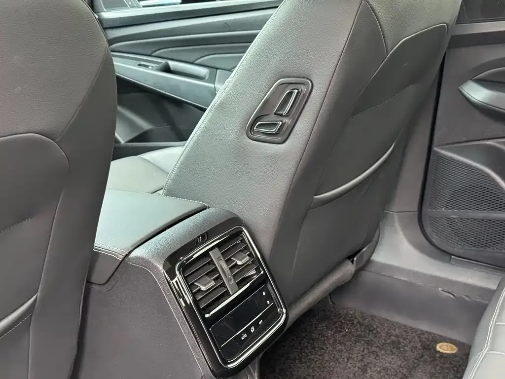 Volkswagen Passat — фото 2