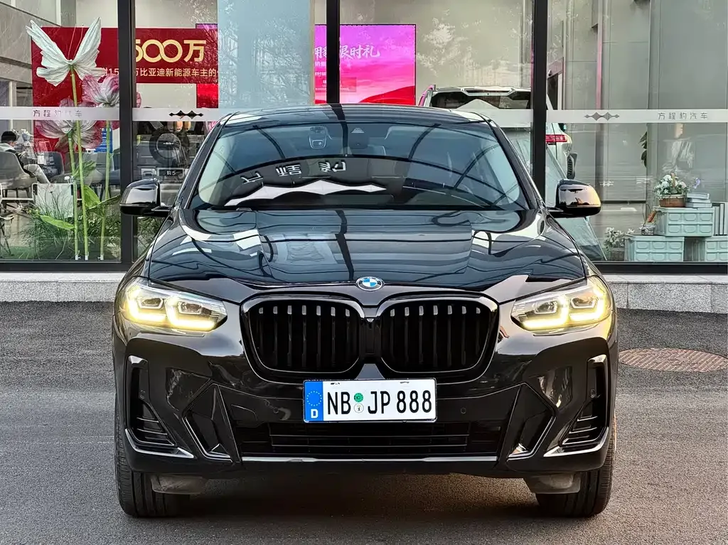 BMW X4 — фото 8
