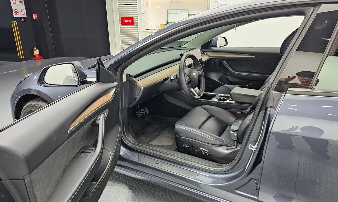 Tesla Model 3 — фото 6