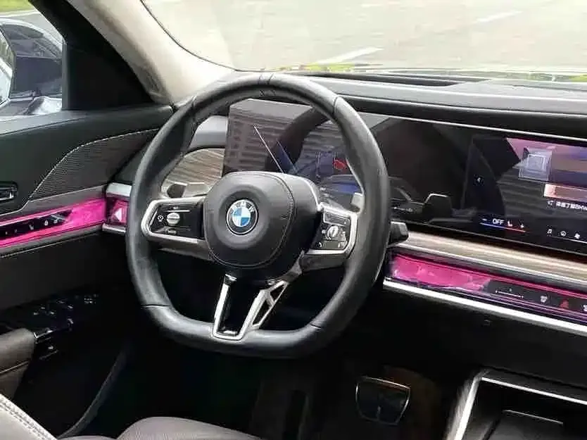 BMW 7 Series — фото 2