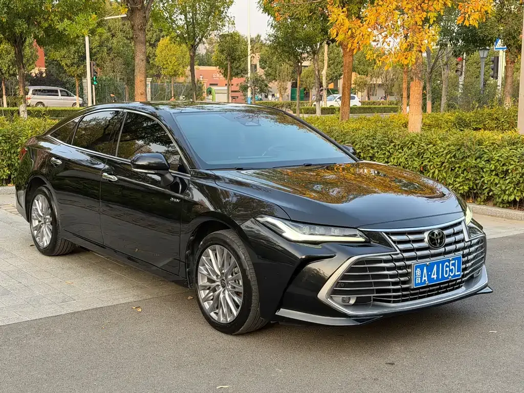 Toyota Avalon — фото 9