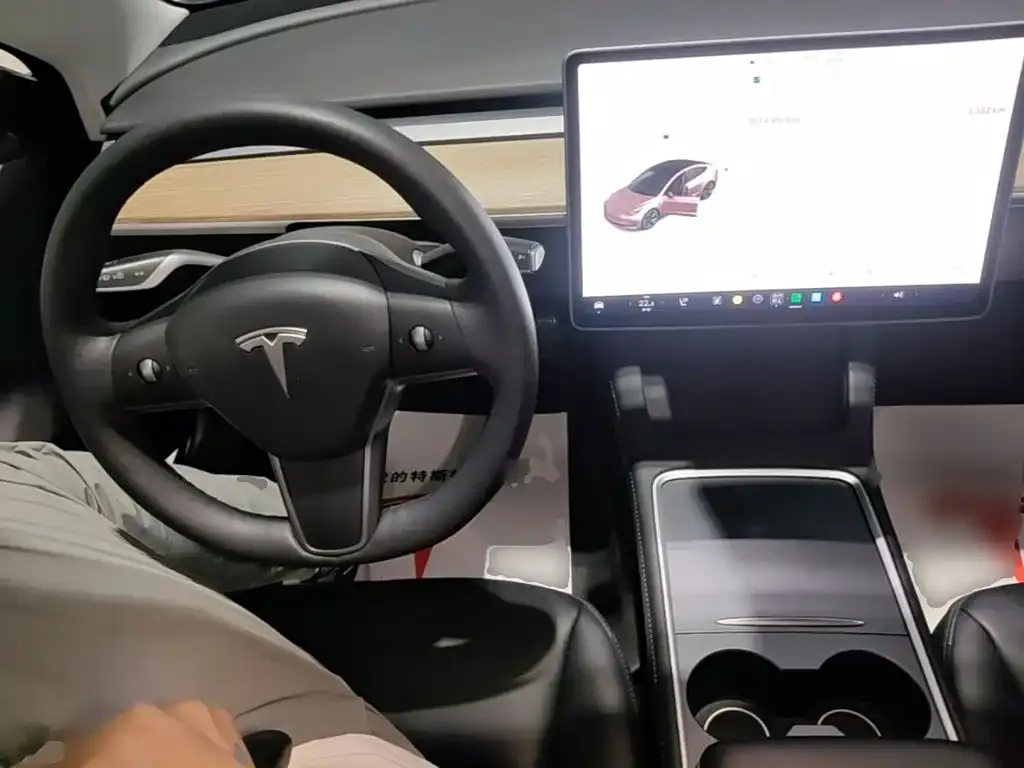 Tesla Model 3 — фото 5