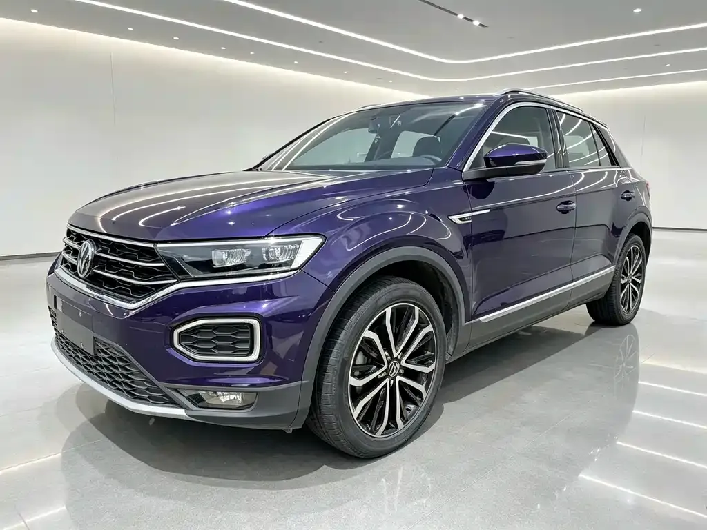 Volkswagen T-Roc — фото 1