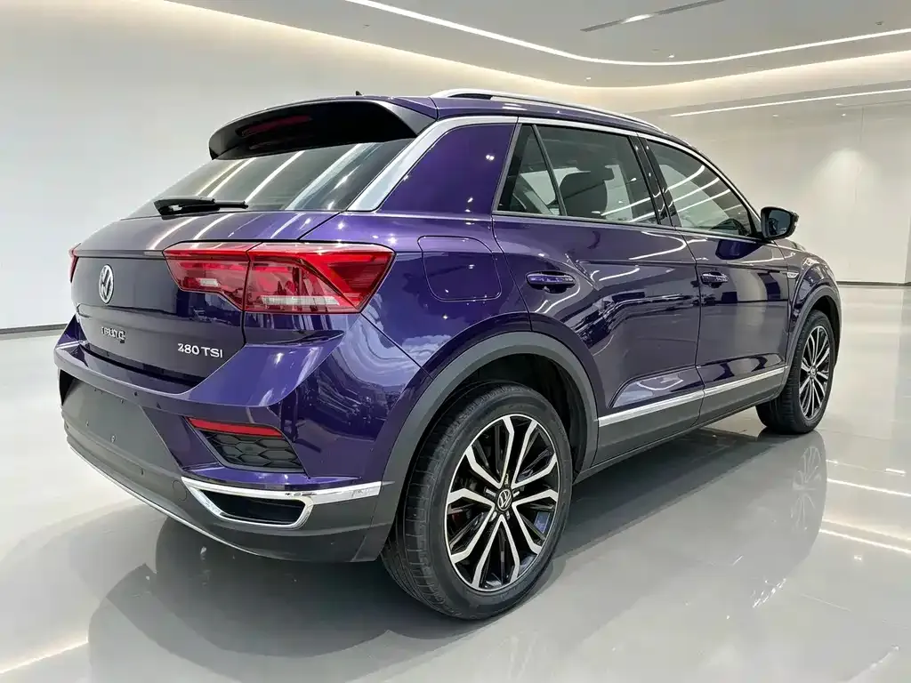 Volkswagen T-Roc — фото 7
