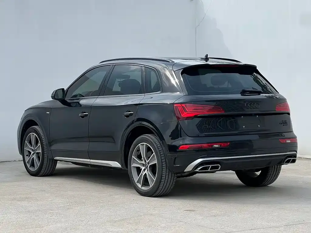 Audi Q5L — фото 2