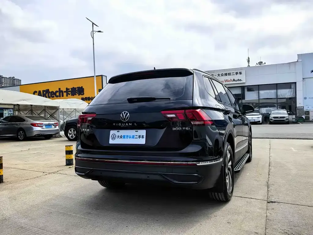 Volkswagen Tiguan L — фото 6