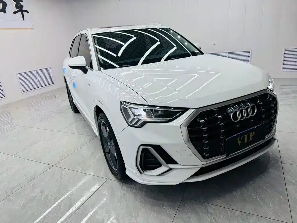 Audi Q3 — фото 3