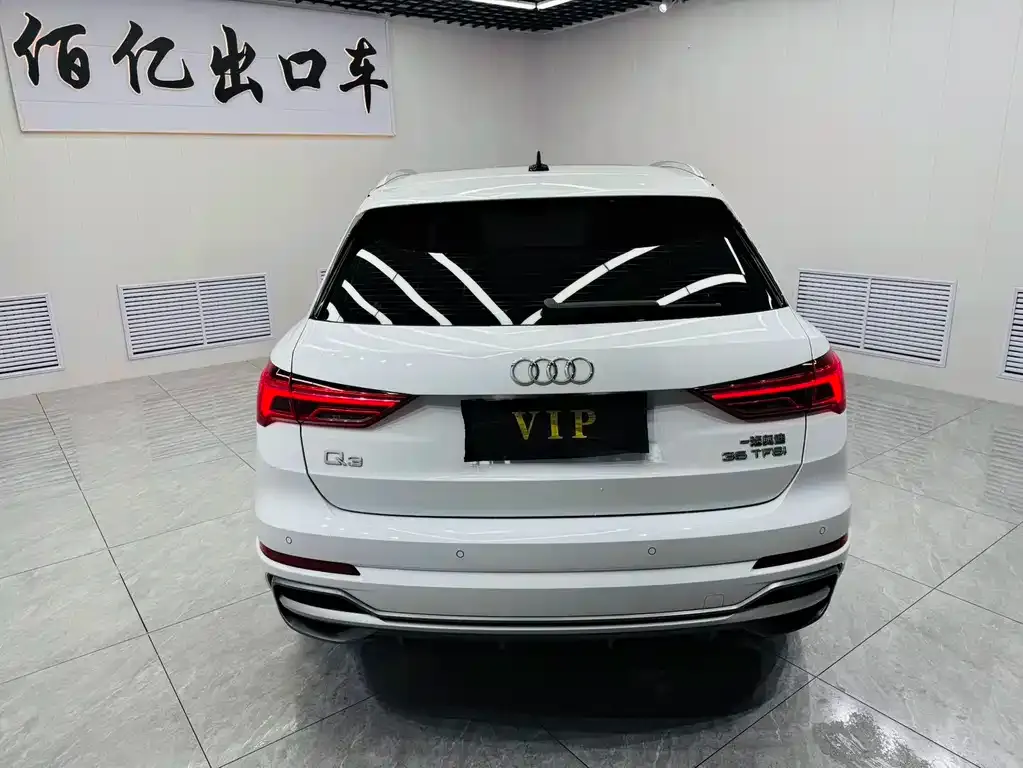 Audi Q3 — фото 7