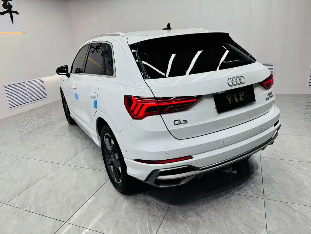 Audi Q3 — фото 2
