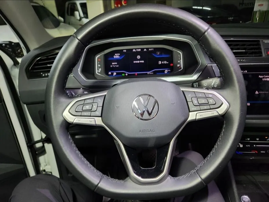 Volkswagen Tiguan — фото 5