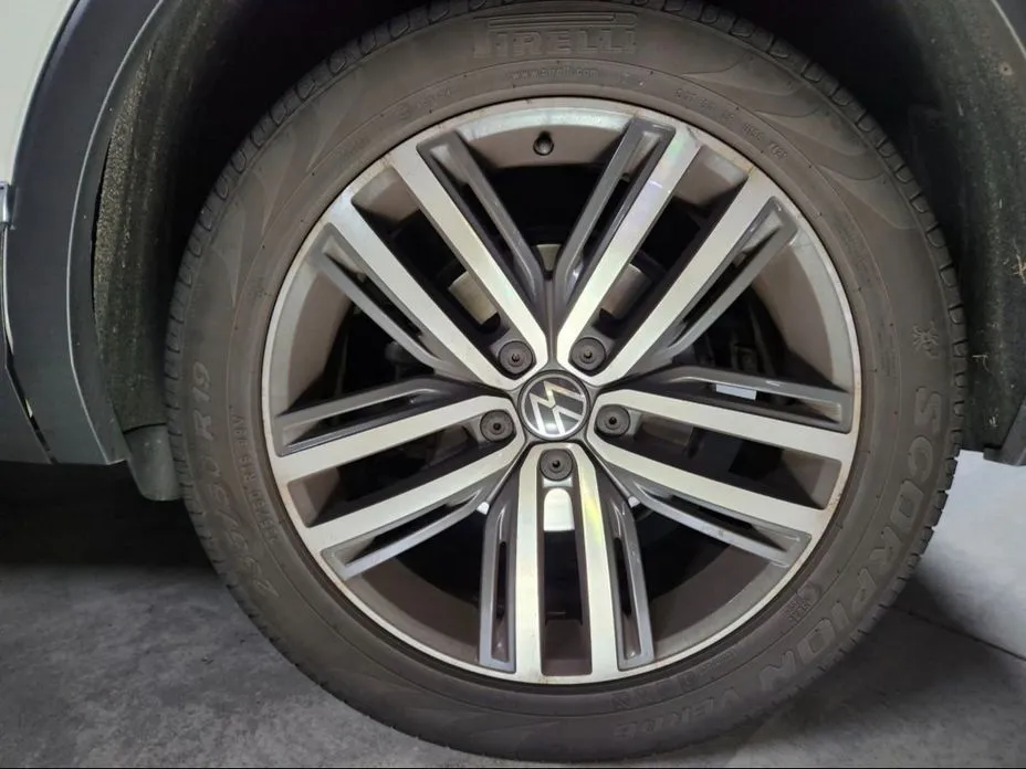 Volkswagen Tiguan — фото 6
