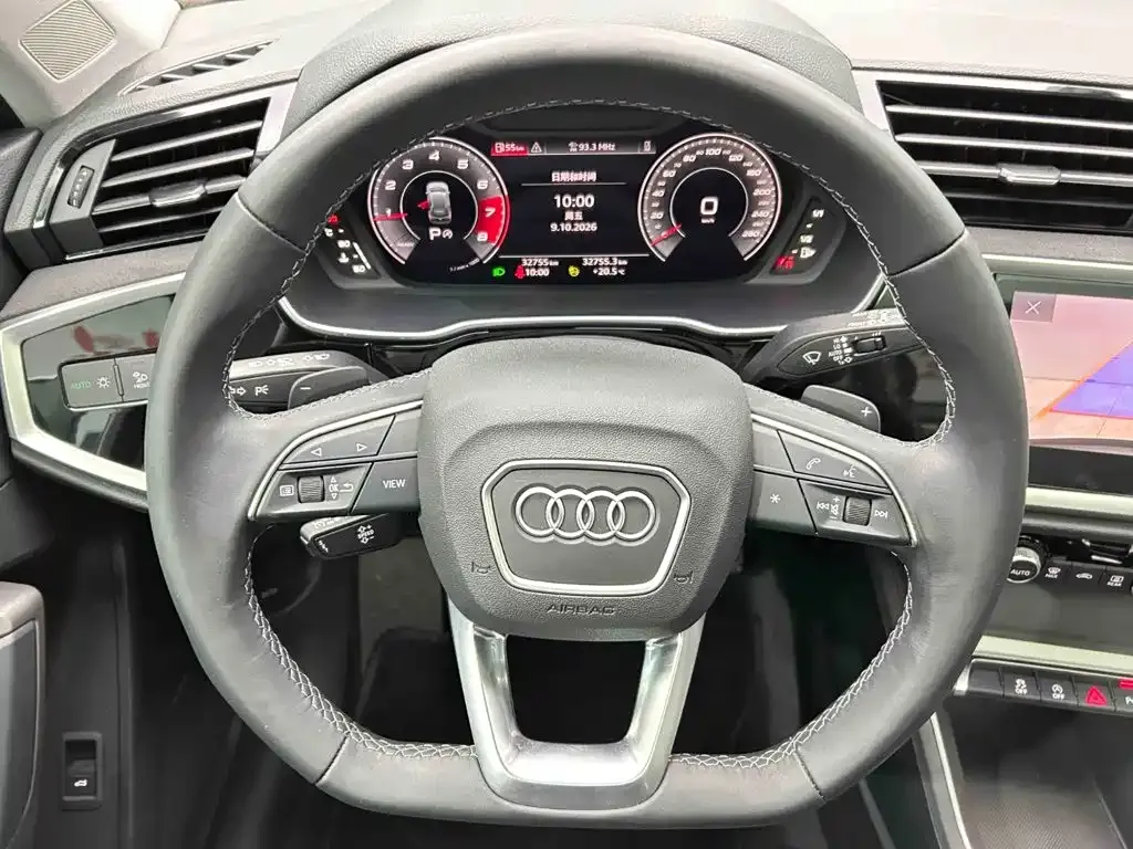 Audi Q3 — фото 10