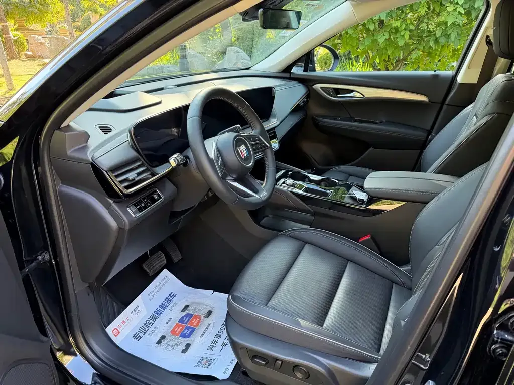 Buick Envision Plus — фото 3
