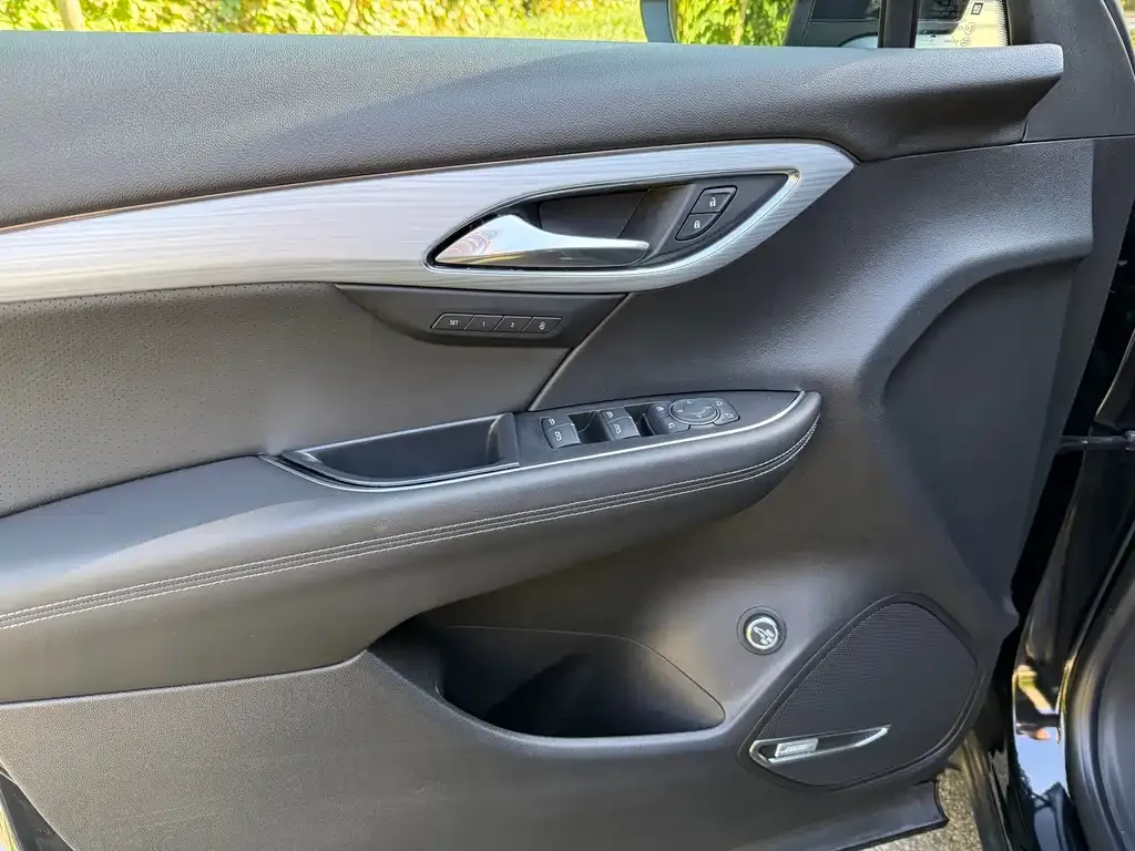 Buick Envision Plus — фото 4
