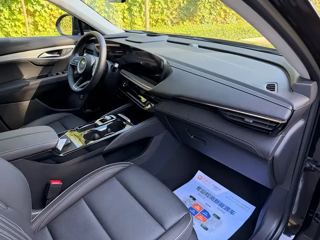 Buick Envision Plus — фото 5