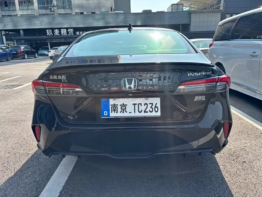 Honda Inspire — фото 6