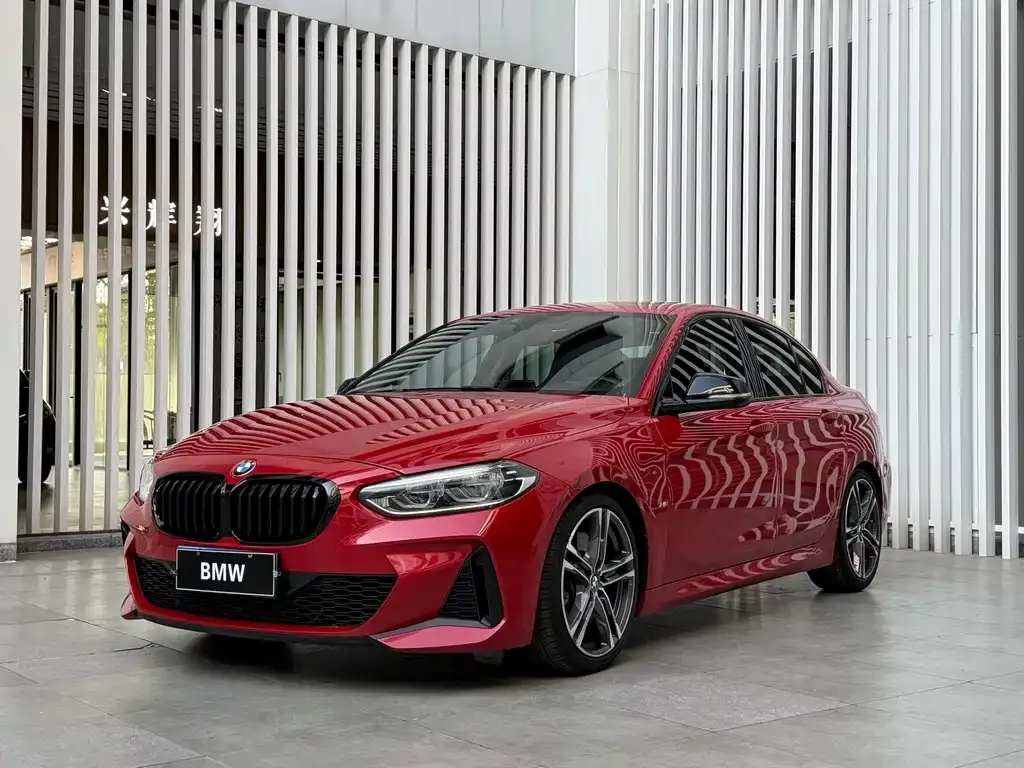 BMW 1 Series — фото 1