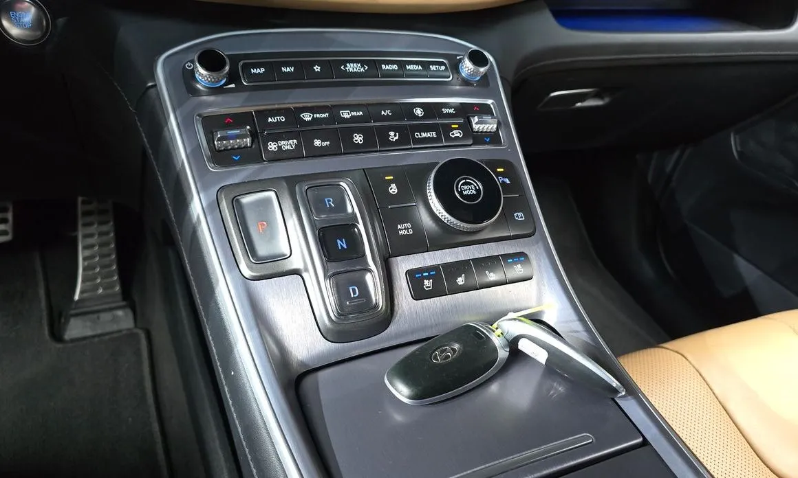 Hyundai Santafe — фото 8